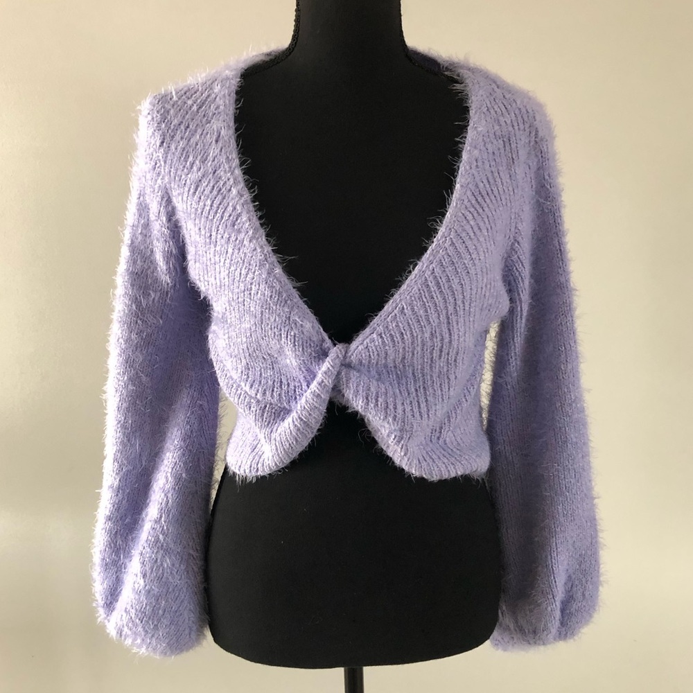 Women’s HYFVE Lavender Cropped Twist-Front Sweater size S
